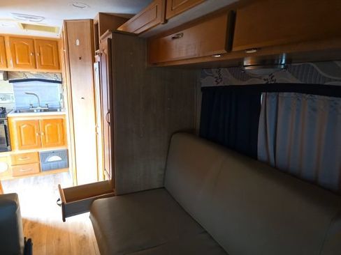 Used 2006 Ford E-450 and Econoline 450 RWD image 22
