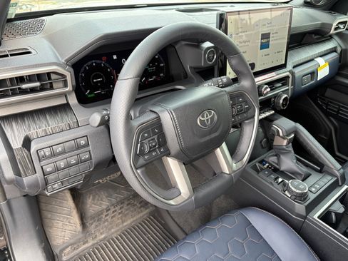 New 2026 Toyota 4Runner Platinum image 15