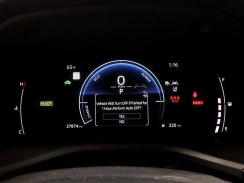 Used 2025 Toyota Camry SE image 27