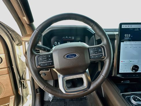 Used 2023 Ford Expedition King Ranch RWD image 11
