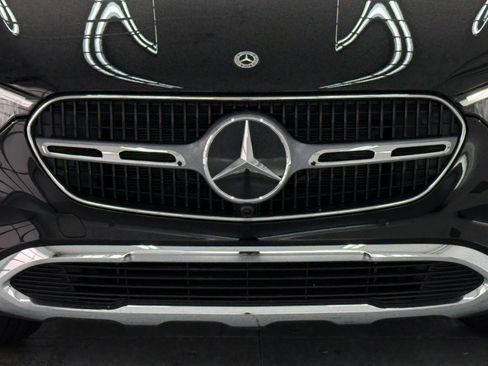Used 2025 Mercedes-Benz GLC 350e 4MATIC image 19