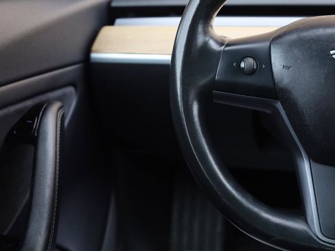 Used 2018 Tesla Model 3 Long Range RWD image 35