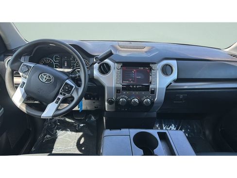 Used 2020 Toyota Tundra SR5 AWD/4WD image 9