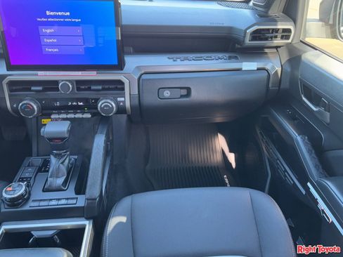 Certified 2025 Toyota Tacoma TRD Off-Road w/ TRD Off Road Upgrade Package image 18