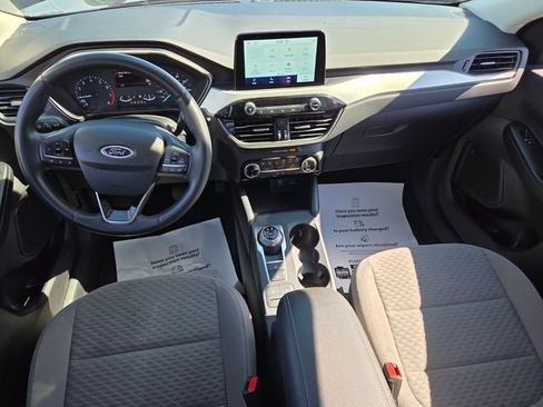 Used 2022 Ford Escape SE w/ Convenience Package FWD image 9