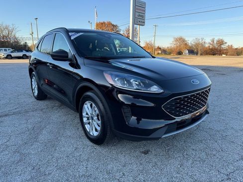 Used 2022 Ford Escape SE w/ Convenience Package image 1