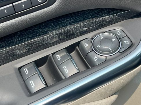 Certified 2023 Cadillac XT4 Premium Luxury w/ Cold Weather Package AWD/4WD image 15