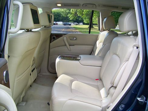 Used 2015 INFINITI QX80 4WD w/ 22" Wheel Package image 37