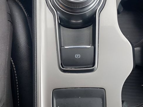 Certified 2024 Ford Edge SEL w/ Convenience Package image 25