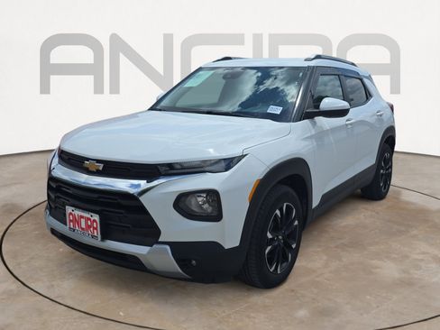 Used 2023 Chevrolet TrailBlazer LT FWD image 4