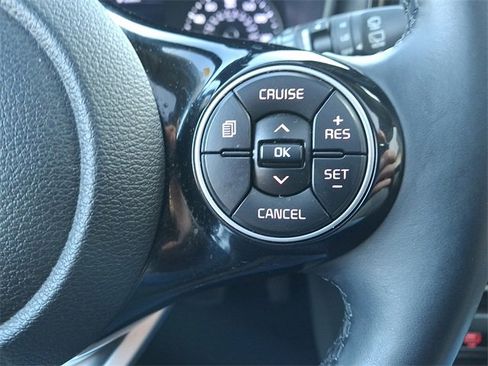 Used 2022 Kia Soul EX image 22