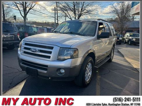 Used 2011 Ford Expedition XLT w/ 203A Rapid Spec Order Code image 7