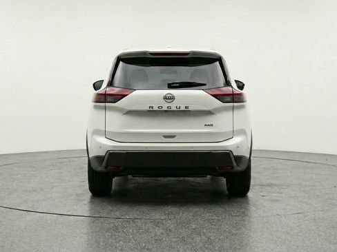 Used 2025 Nissan Rogue SV AWD/4WD image 7