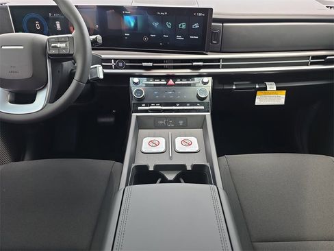 New 2026 Hyundai Santa Fe SE image 5