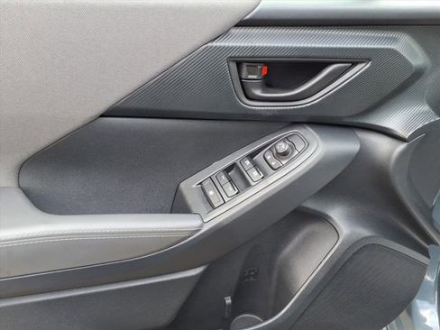 Used 2024 Subaru Crosstrek 2.0i Premium image 14