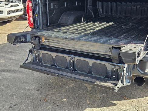 Used 2020 GMC Sierra 3500 Denali w/ Denali Ultimate Package image 34