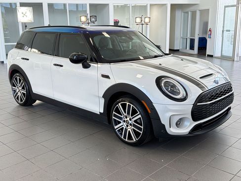 Certified 2023 MINI Cooper Clubman S FWD image 7