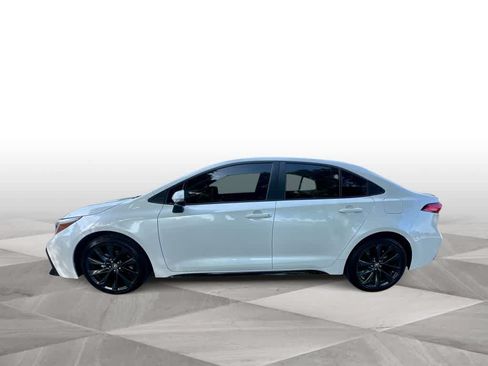 Used 2023 Toyota Corolla SE FWD image 5