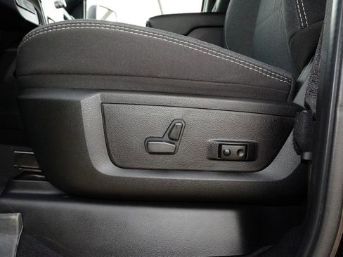 Used 2024 RAM 2500 Big Horn w/ Night Edition image 27