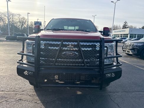 Used 2022 Ford F250 Lariat w/ Lariat Value Package image 3