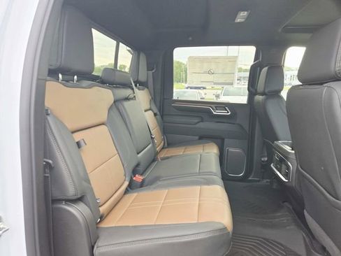 New 2026 Chevrolet Silverado 3500 High Country w/ High Country Premium Package AWD/4WD image 13