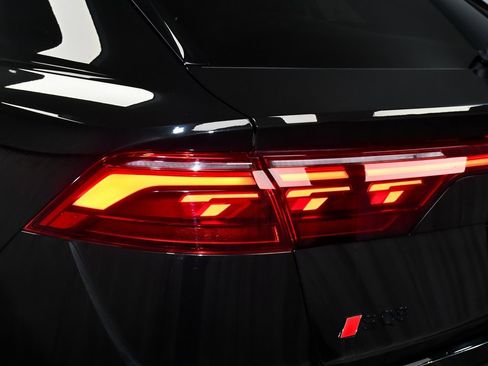 Used 2024 Audi SQ8 Prestige w/ Prestige Package image 95