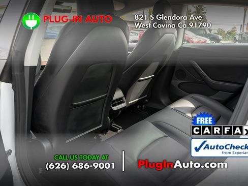 Used 2023 Tesla Model 3 Standard Range RWD image 9