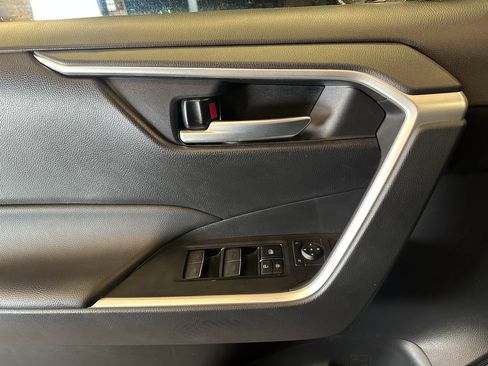 Used 2024 Toyota RAV4 XLE w/ Convenience Package AWD/4WD image 19