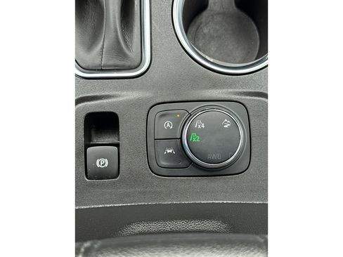 Used 2023 Chevrolet Traverse LT w/ LPO, Floor Liner Package AWD/4WD image 34