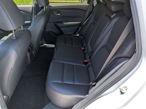 Certified 2023 Nissan Rogue SL AWD/4WD image 28