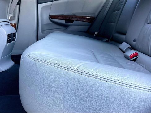 Used 2012 Honda Accord EX-L image 16