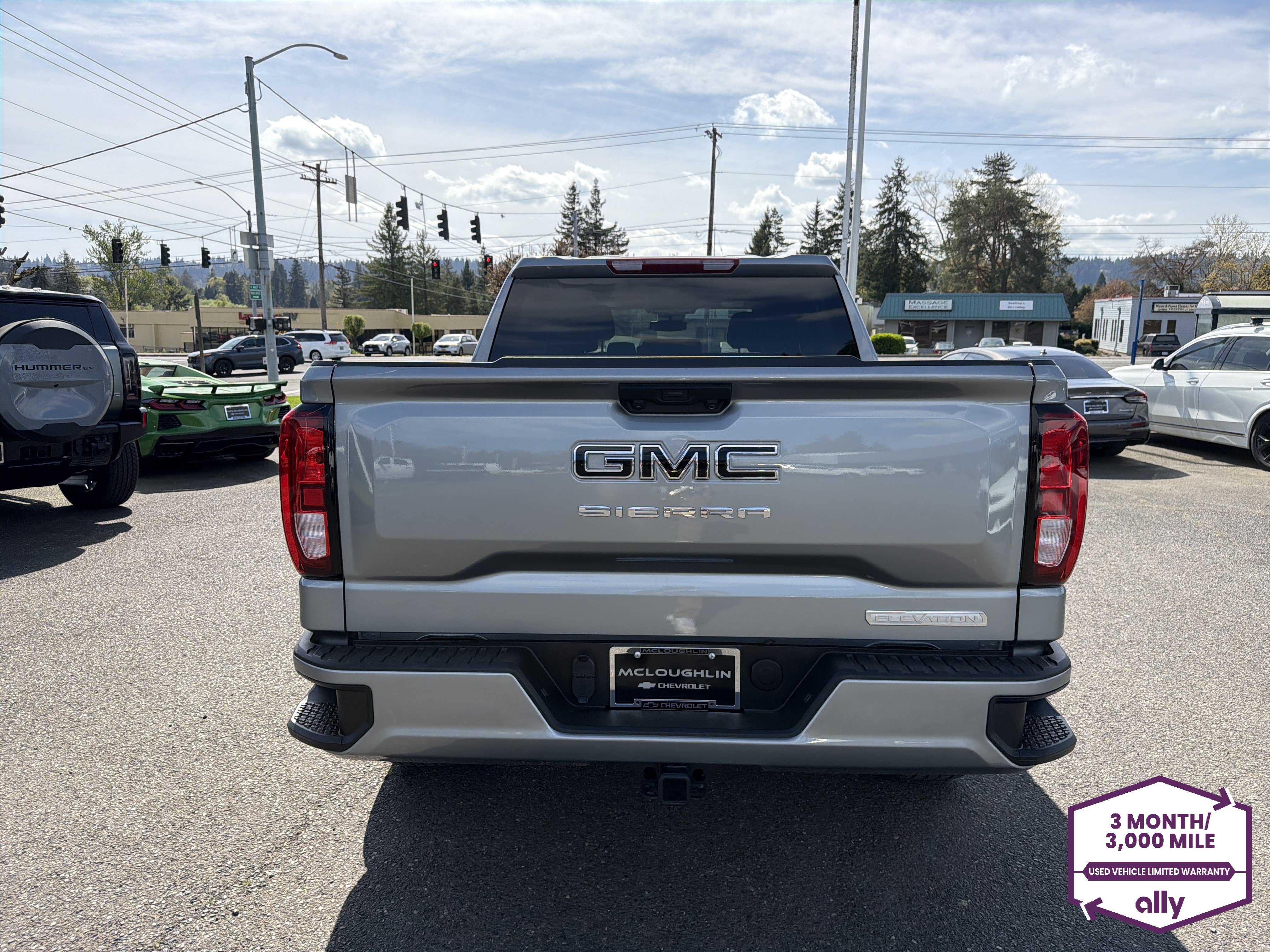 Used 2025 GMC Sierra 1500 Elevation w/ LPO, Elevation Black Package AWD/4WD image 4