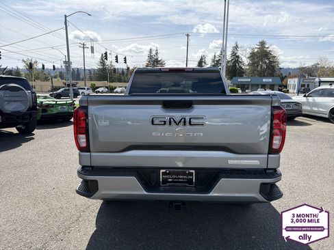 Used 2025 GMC Sierra 1500 Elevation w/ LPO, Elevation Black Package image 4