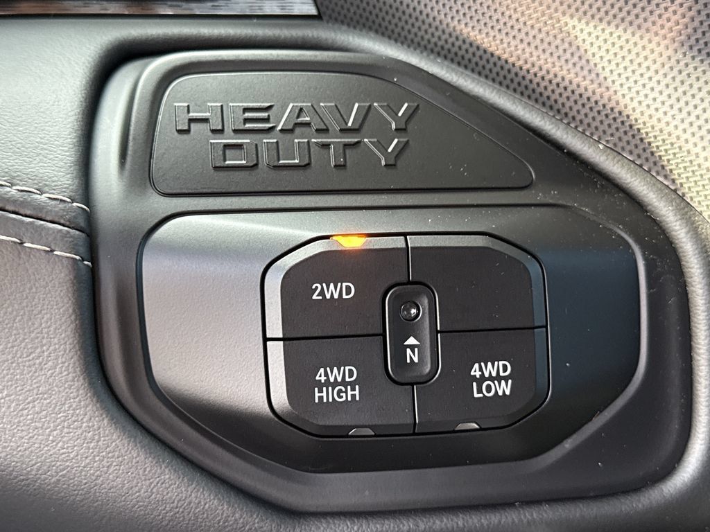 Used 2026 RAM 2500 Limited AWD/4WD image 21