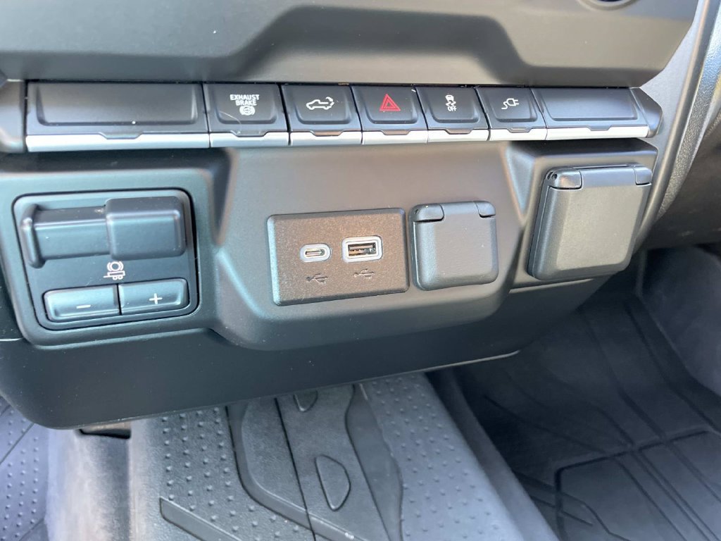 Used 2022 Chevrolet Silverado 2500 Custom w/ Gooseneck/5TH Wheel Package AWD/4WD image 48