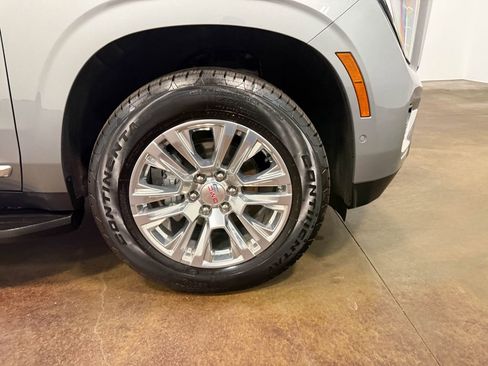 Used 2025 GMC Yukon XL Denali AWD/4WD image 86