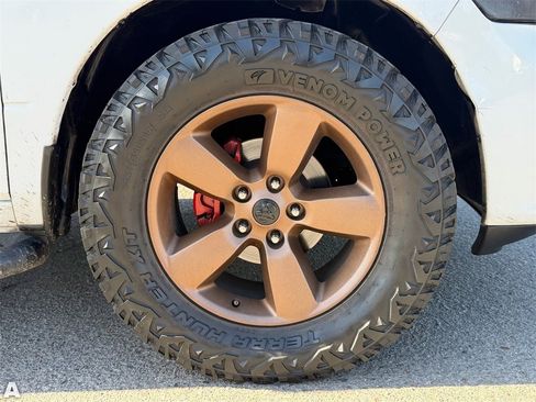 Used 2014 RAM 1500 Express image 10