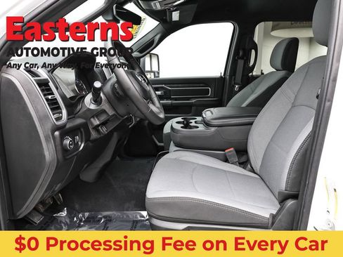 Used 2024 RAM 2500 Big Horn w/ Protection Group AWD/4WD image 14