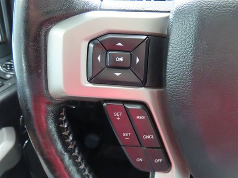 Used 2019 Ford F250 Lariat w/ Lariat Ultimate Package AWD/4WD image 23
