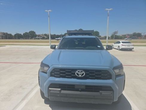 Used 2025 Toyota 4Runner TRD Off-Road AWD/4WD image 3