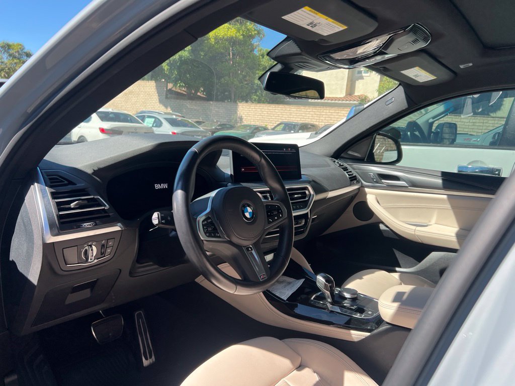 Used 2024 BMW X4 xDrive30i w/ Premium Package AWD/4WD image 13
