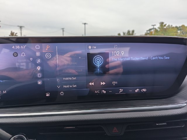Used 2024 Buick Envision Preferred AWD/4WD image 23