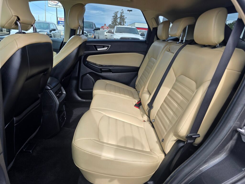 Used 2019 Ford Edge SEL w/ Equipment Group 201A FWD image 15