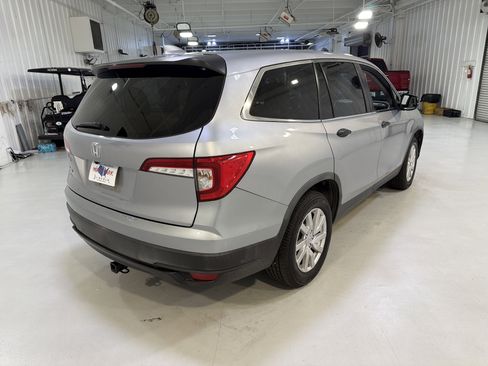 Used 2020 Honda Pilot LX image 5