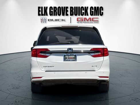 Used 2023 Honda Odyssey Elite image 5