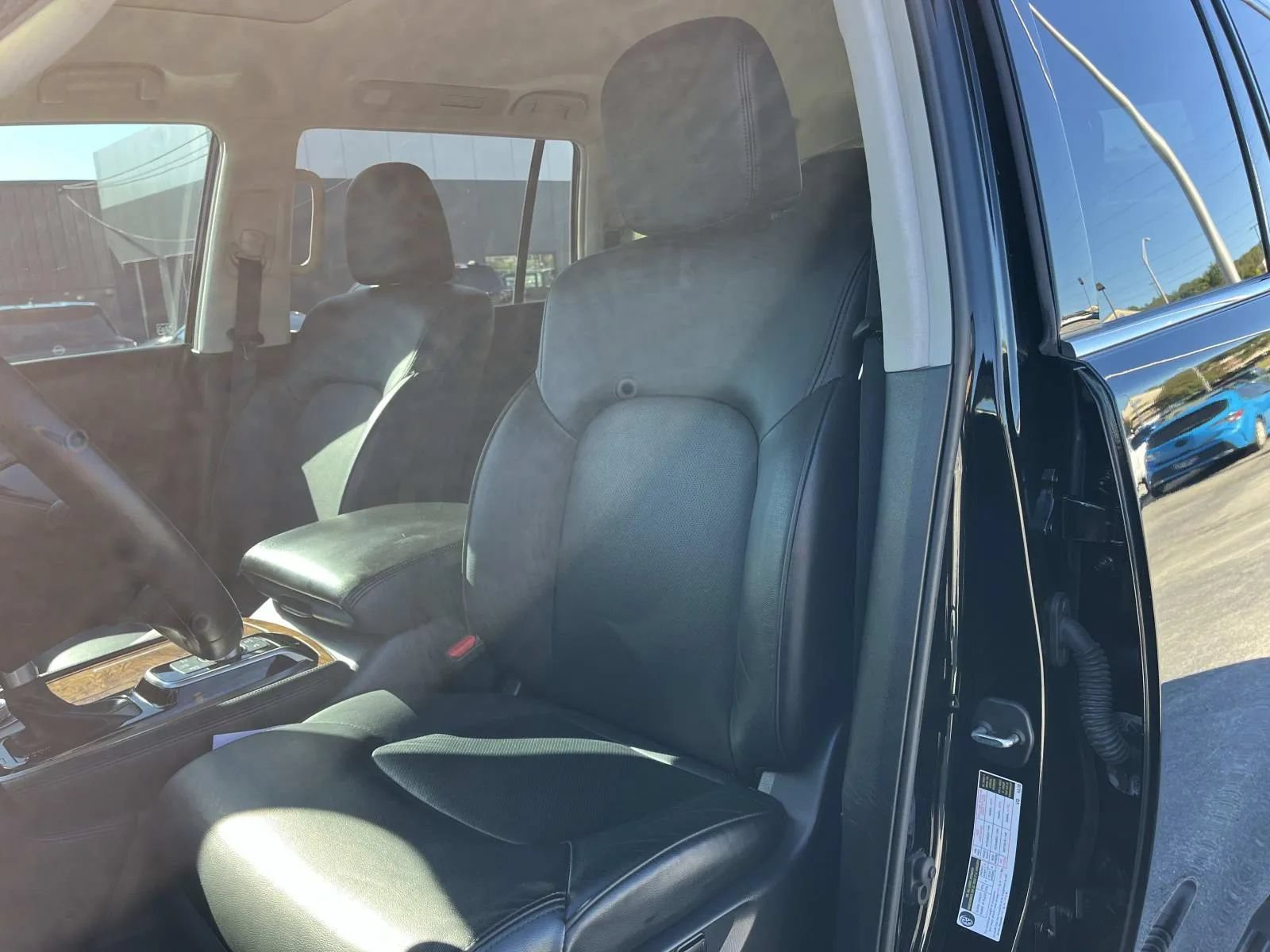 Used 2023 Nissan Armada SL w/ Cargo Package AWD/4WD image 31