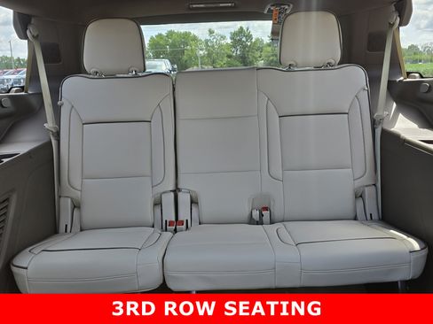 New 2026 GMC Yukon Denali w/ Denali Reserve Package AWD/4WD image 18