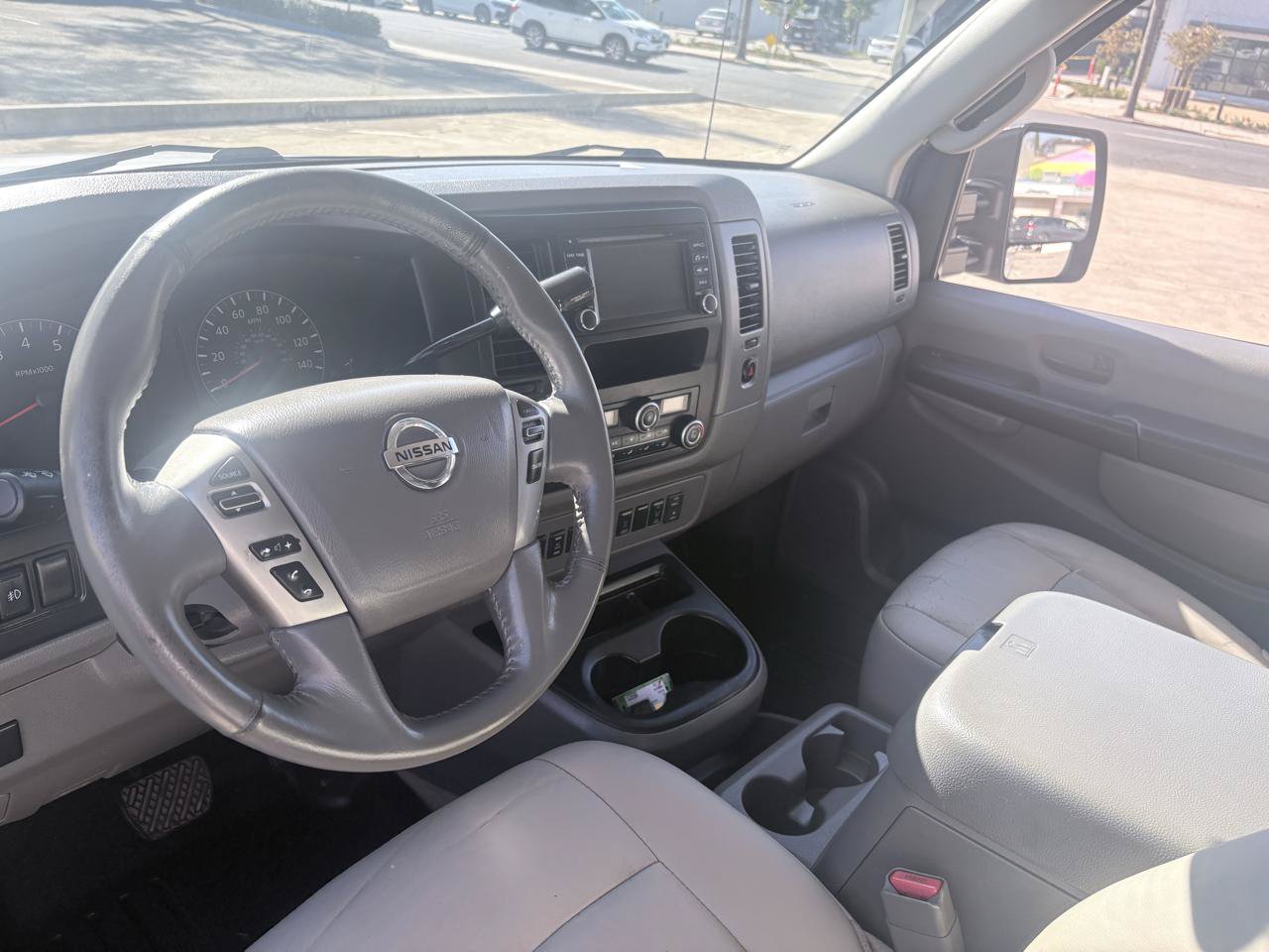 Used 2015 Nissan NV 3500 SL w/ Technology Package RWD image 6