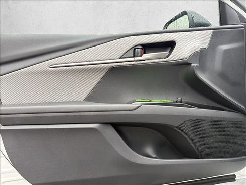 New 2026 Toyota Camry SE FWD image 10