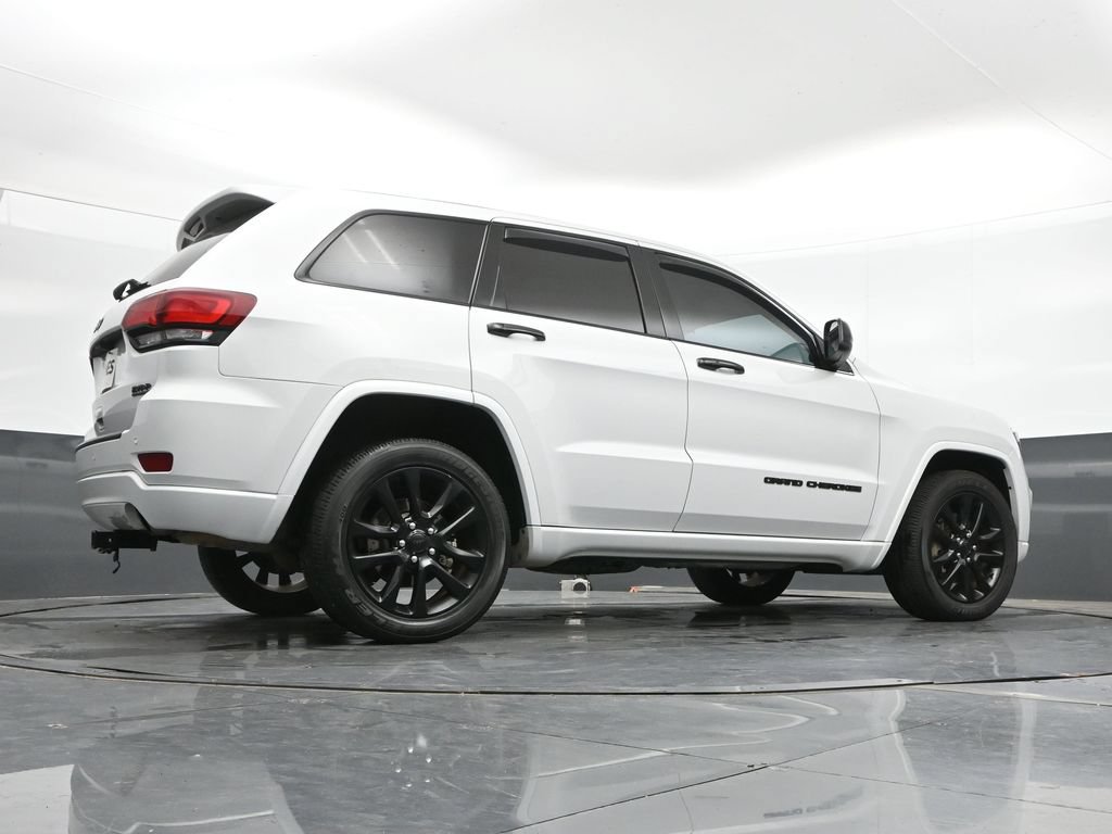 Used 2021 Jeep Grand Cherokee Laredo X AWD/4WD image 43